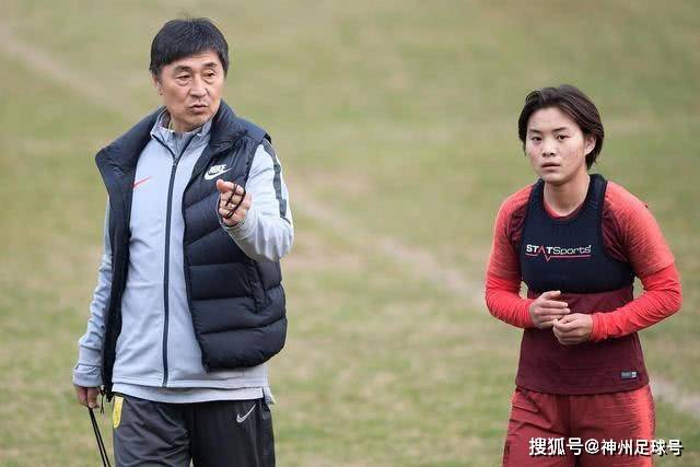 莫利纳谈罗马与阿根廷球员的纽带与团队精神